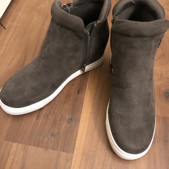 COPY - Brand New Madden Girl Wedgie Sneakers - Picture 4 of 4